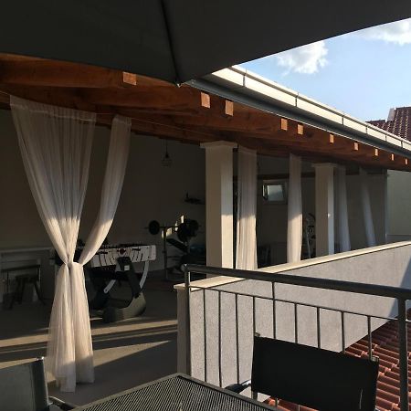 Villa Vlade- From The Heated Pool To The Beach In 1 Minute Jesenice  Εξωτερικό φωτογραφία