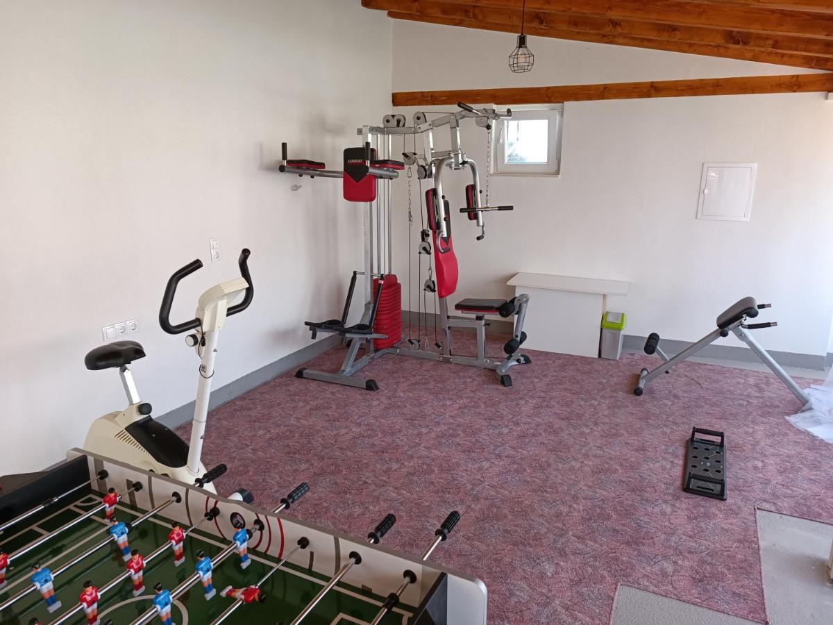 Villa Vlade- From The Heated Pool To The Beach In 1 Minute Jesenice  Εξωτερικό φωτογραφία
